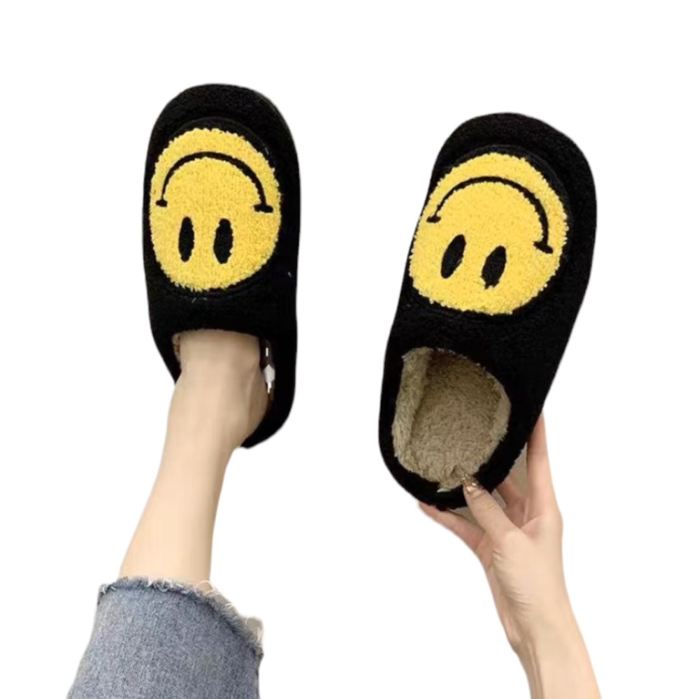COPY - 😀NWT Smiley Face Plush Slippers For Indoor &Outdoor Black Woman Size 7 …
